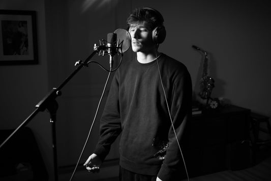 Sfer dévoile "Pandorphine", un single tout en justesse et en émotion